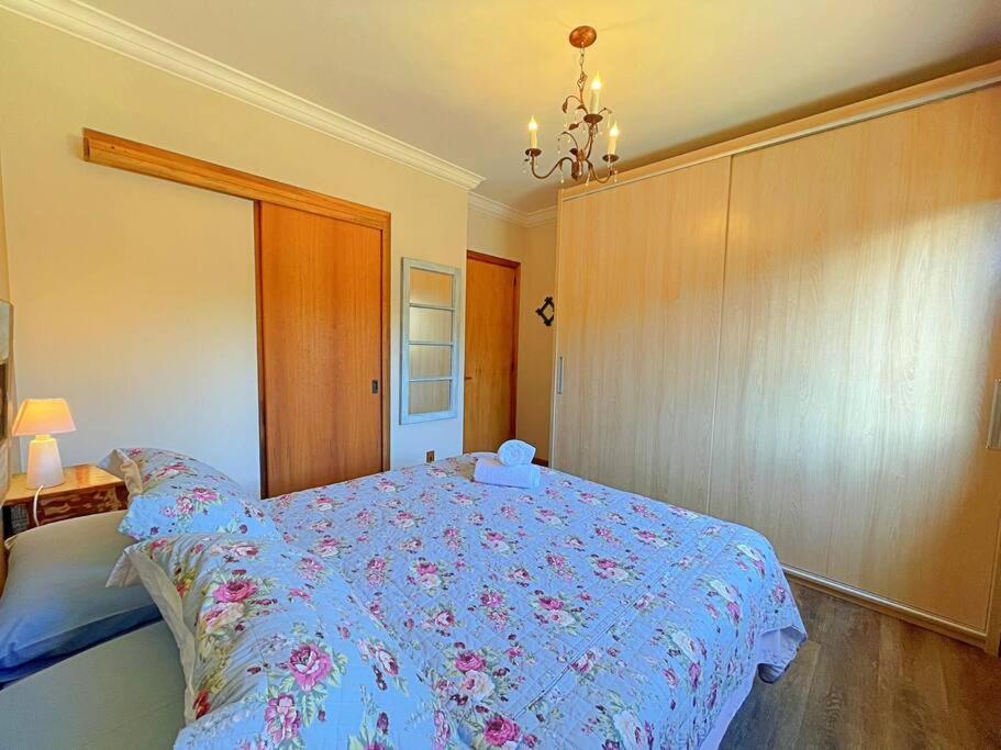 Aconchegante Apto 3 Dorm. Com Piscina Aquecida Грамаду Екстериор снимка
